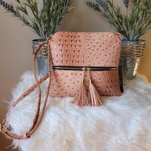 NWT SG SUGU Beige Croc Embossed Lightweight Zip Slim Crossbody Shoulder Bag